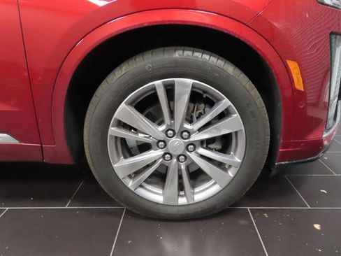 Certified 2023 Cadillac XT6 Premium Luxury w/ Technology Package FWD image 47