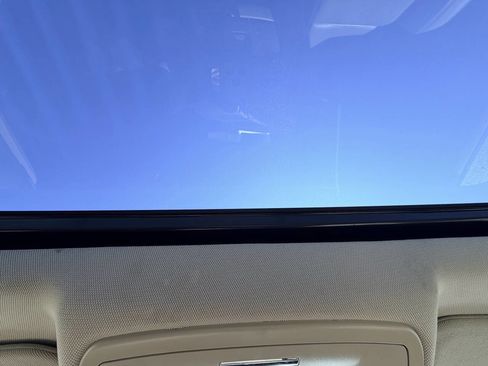 Used 2015 Chevrolet Suburban LT image 62