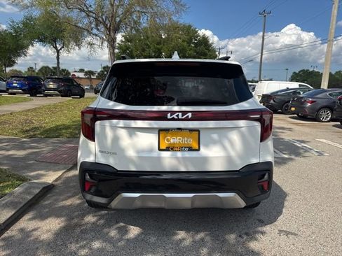 Used 2025 Kia Seltos S image 6
