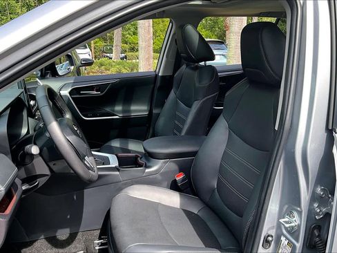 Used 2025 Toyota RAV4 Limited w/ Weather Package image 8