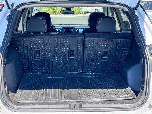 Used 2022 Chevrolet Equinox LT w/ LPO, Floor Liner Package FWD image 24