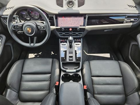 Certified 2026 Porsche Macan AWD/4WD image 24