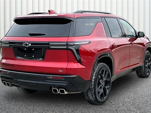 Used 2024 Chevrolet Traverse RS w/ LPO, Floor Liner Package image 12