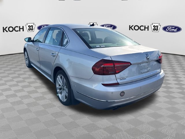 Used 2017 Volkswagen Passat 1.8T SE FWD image 6