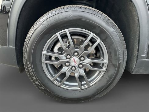 Used 2025 GMC Acadia Elevation image 14