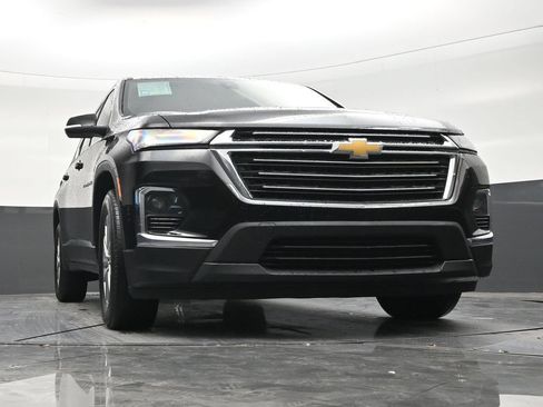 Used 2023 Chevrolet Traverse LT FWD image 26