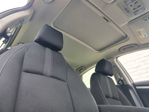 Used 2019 Honda Civic EX image 17