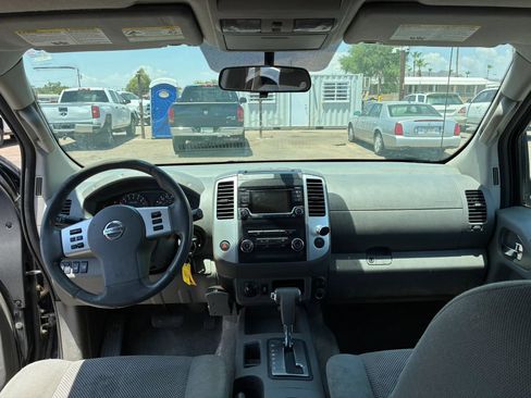 Used 2017 Nissan Frontier SV AWD/4WD image 18
