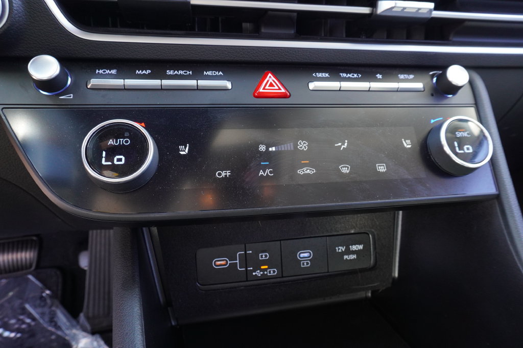Used 2025 Hyundai Sonata SEL AWD/4WD image 19