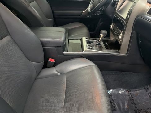 Used 2014 Lexus GX 460 w/ Preferred Accessory Package image 31