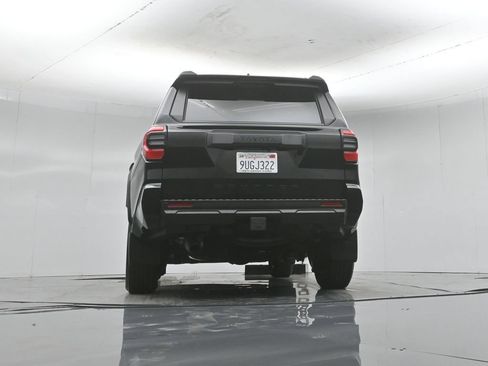 Used 2025 Toyota 4Runner SR5 AWD/4WD image 53