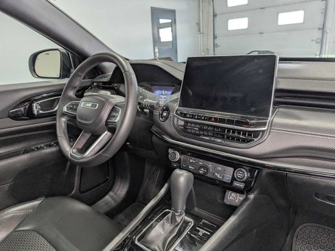 Used 2022 Jeep Compass Latitude w/ Convenience Group AWD/4WD image 42