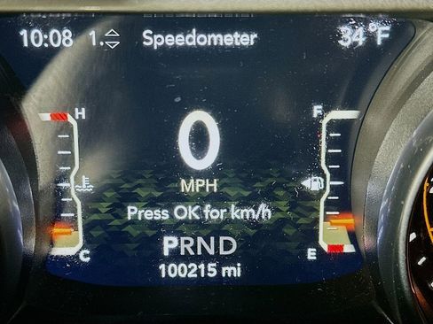 Used 2019 Jeep Wrangler Unlimited Sahara image 15