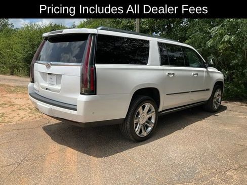 Used 2020 Cadillac Escalade ESV Premium Luxury AWD/4WD image 29