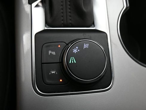 Used 2024 Chevrolet Blazer LT w/ Midnight/Sport Edition FWD image 11