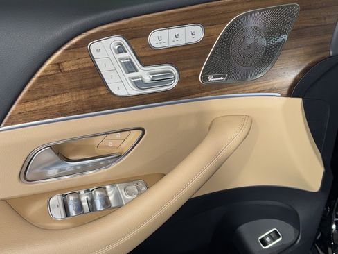 Used 2025 Mercedes-Benz GLE 350 4MATIC image 18