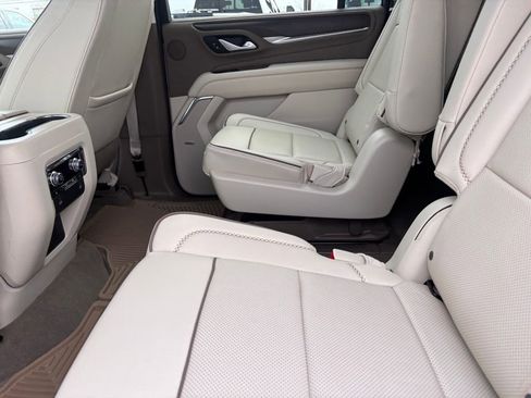 Used 2023 GMC Yukon XL Denali w/ Max Trailering Package image 24