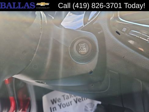 Used 2019 Jeep Compass Latitude FWD image 17