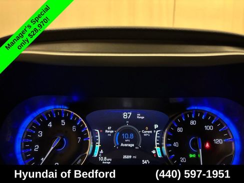 Used 2025 Chrysler Pacifica Select FWD image 16
