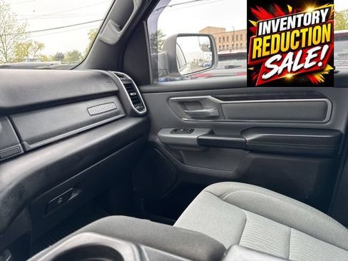 Used 2022 RAM 1500 Big Horn AWD/4WD image 16