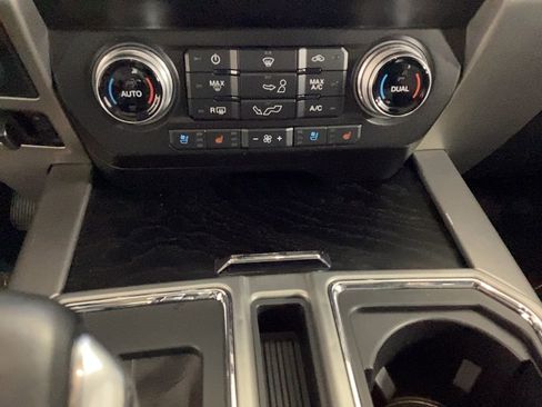 Used 2020 Ford F150 Platinum w/ Equipment Group 701A Luxury image 31