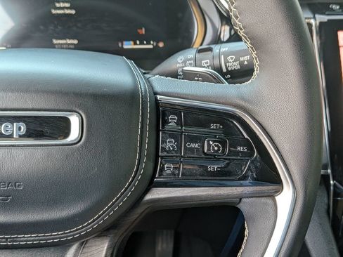 Used 2023 Jeep Grand Cherokee L Overland AWD/4WD image 20