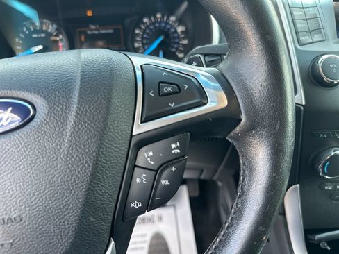 Used 2015 Ford Edge SEL AWD/4WD image 12