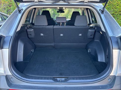 Used 2025 Toyota RAV4 LE image 31