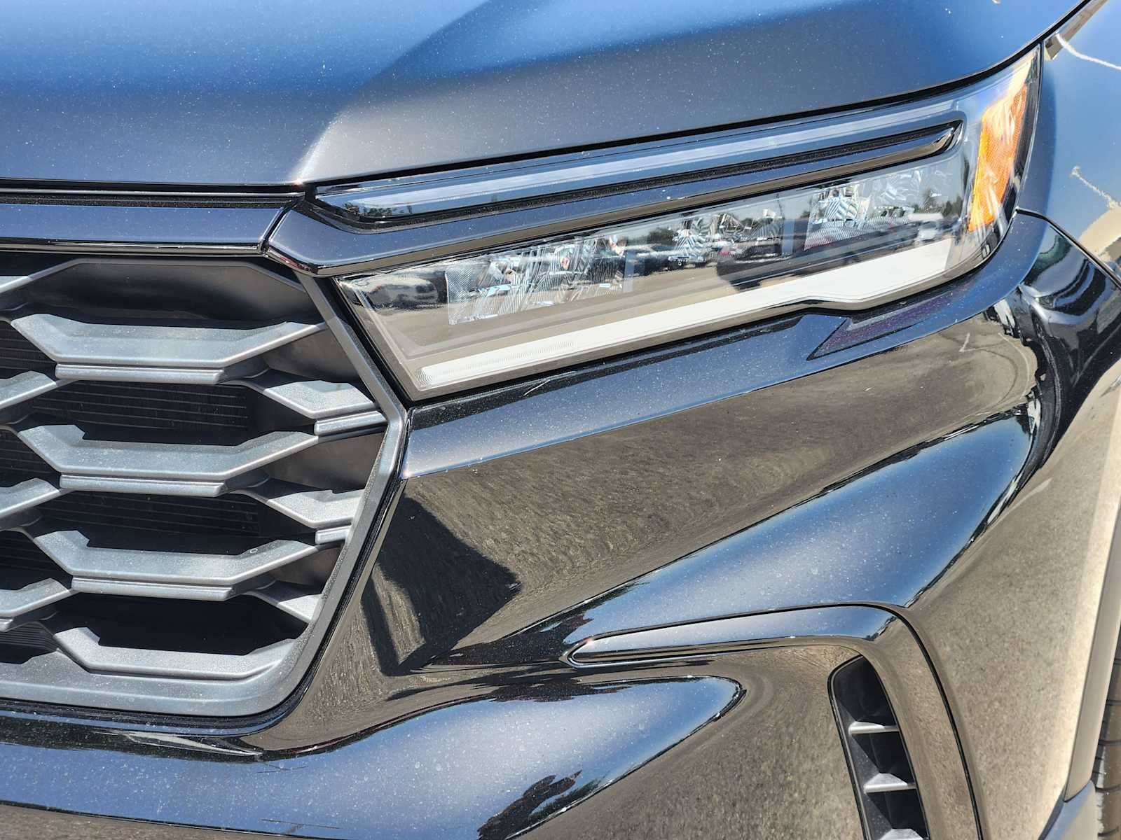 Used 2025 Honda Pilot Sport image 7