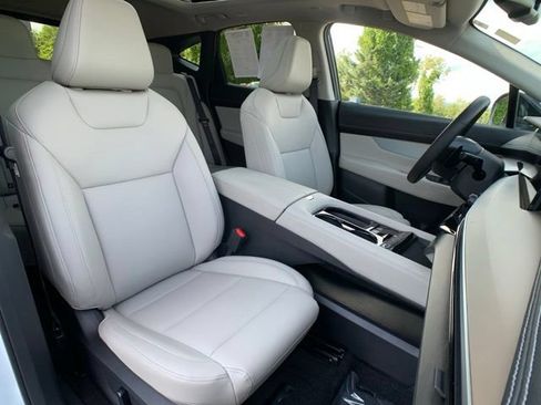 Certified 2025 Nissan Murano SL w/ Cargo Package AWD/4WD image 28