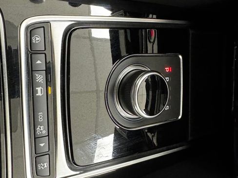 Used 2020 Jaguar F-PACE S image 26