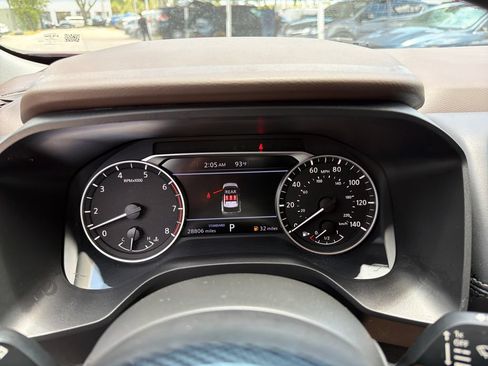 Certified 2023 Nissan Rogue SV FWD image 24