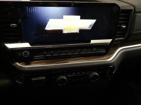 New 2026 Chevrolet Silverado 1500 LT w/ Z71 Off-Road Package image 18