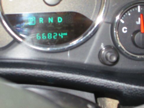 Used 2015 Jeep Wrangler Unlimited Rubicon image 19