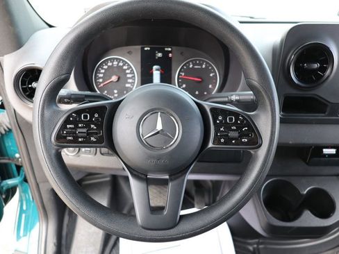 Used 2023 Mercedes-Benz Sprinter 2500 image 11