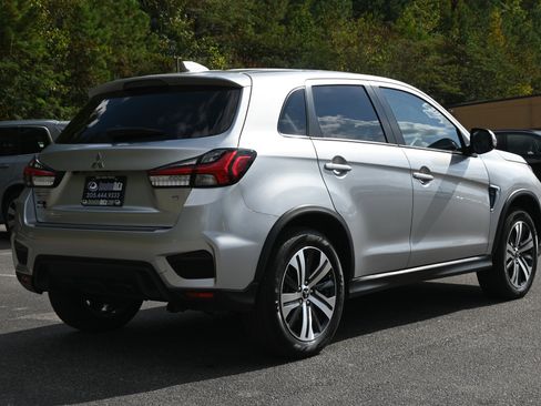 Used 2023 Mitsubishi Outlander Sport SE image 9