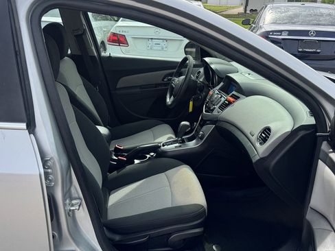 Used 2011 Chevrolet Cruze LS w/ Connectivity Package FWD image 28