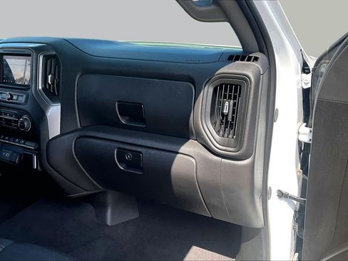 Used 2024 Chevrolet Silverado 1500 Custom w/ Turbomax Blackout Package RWD image 19