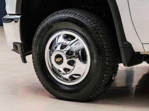 Used 2022 Chevrolet Silverado 3500 LT w/ Convenience Package image 44