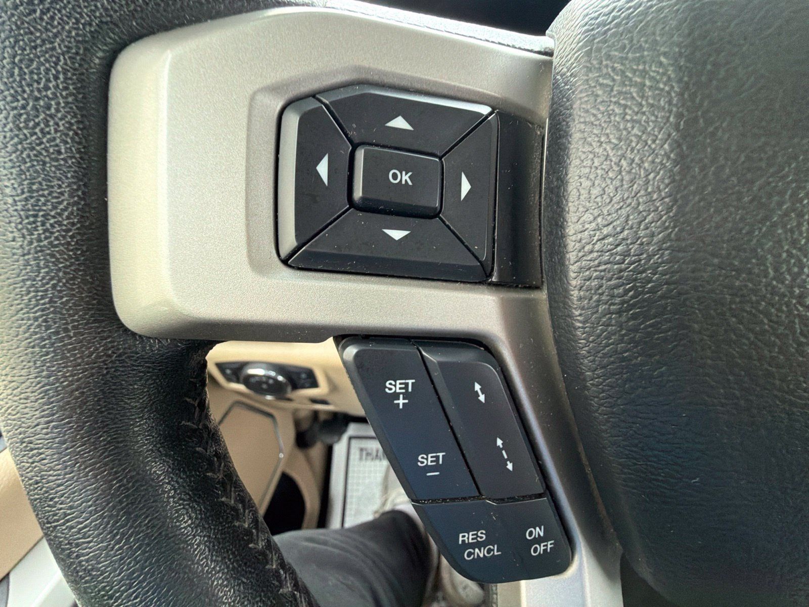 Used 2019 Ford F350 Lariat w/ Lariat Ultimate Package AWD/4WD image 19