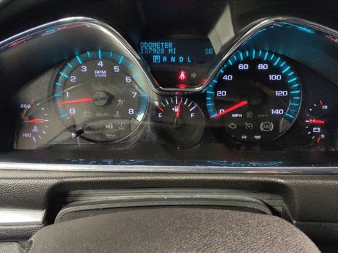 Used 2016 Chevrolet Traverse LT FWD image 23