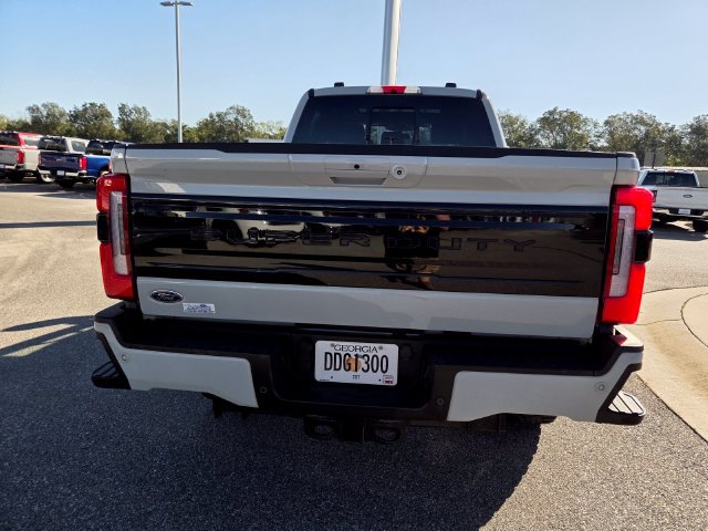 Used 2025 Ford F350 Platinum AWD/4WD image 9