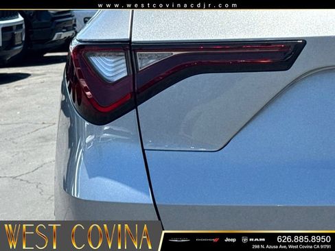 Used 2025 Acura MDX SH-AWD w/ Technology Package image 14