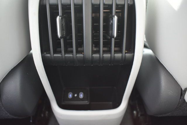 Used 2025 Hyundai Kona Limited AWD/4WD image 38