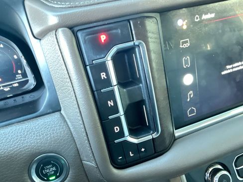 Used 2022 GMC Yukon Denali w/ Denali Premium Package image 30