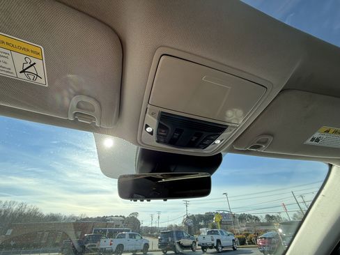 Used 2024 Acura RDX SH-AWD image 28