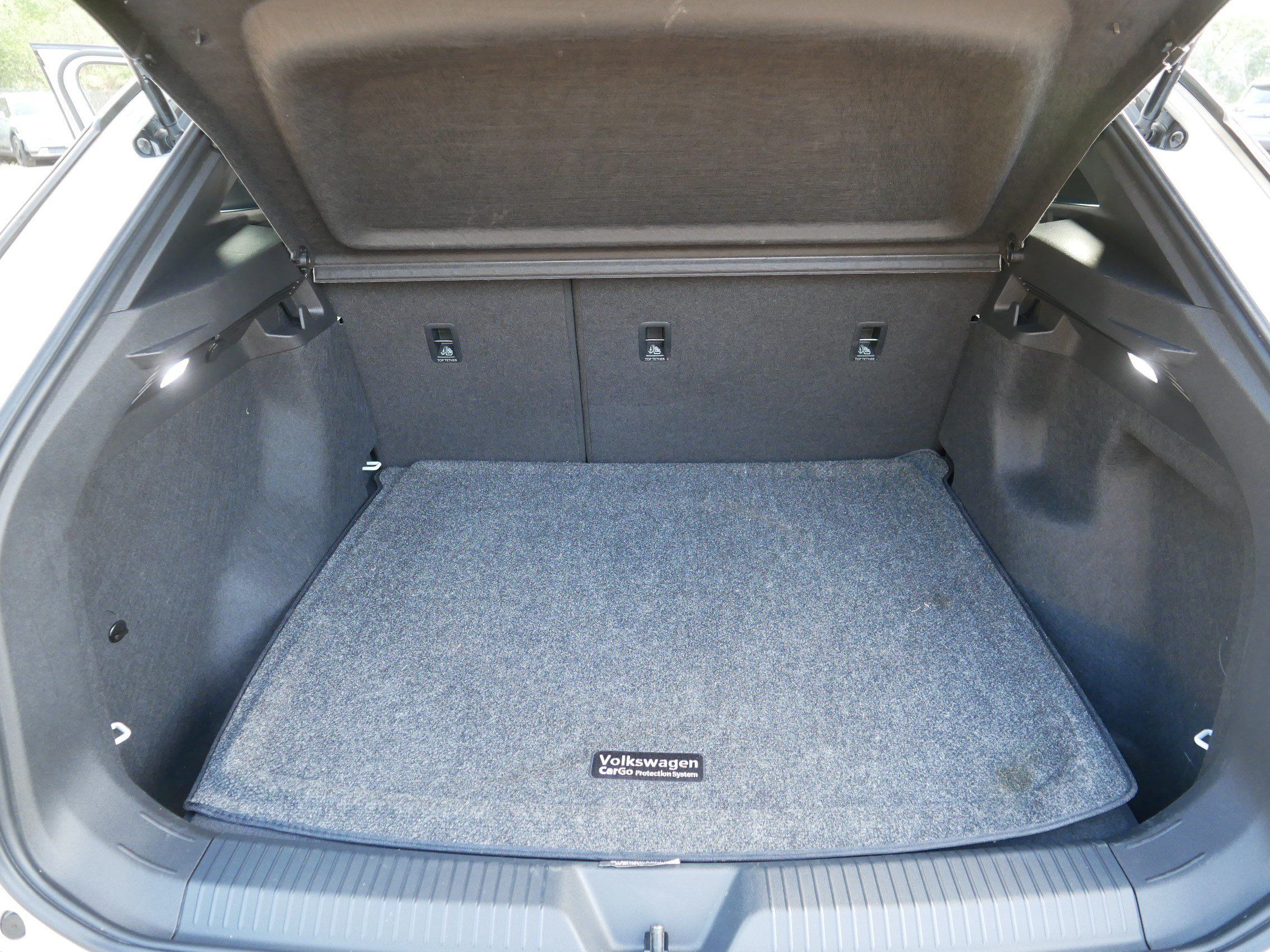 Used 2023 Volkswagen ID.4 Pro AWD/4WD image 18