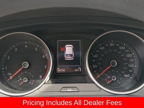 Used 2018 Volkswagen Tiguan S FWD image 8