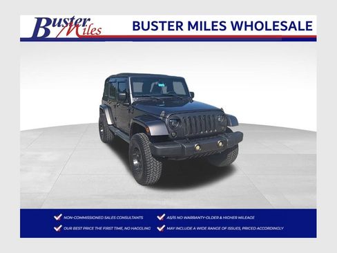 Used 2016 Jeep Wrangler Unlimited Sahara w/ Connectivity Group AWD/4WD image 1
