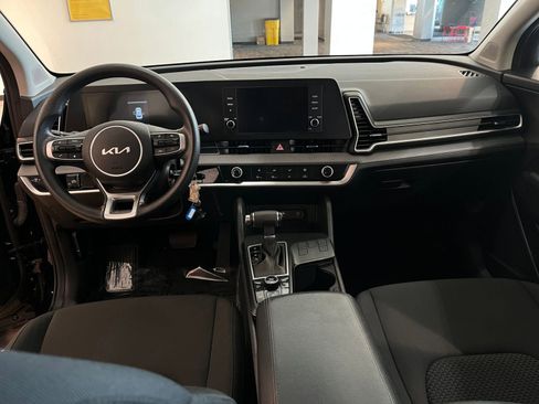 Used 2025 Kia Sportage LX image 33